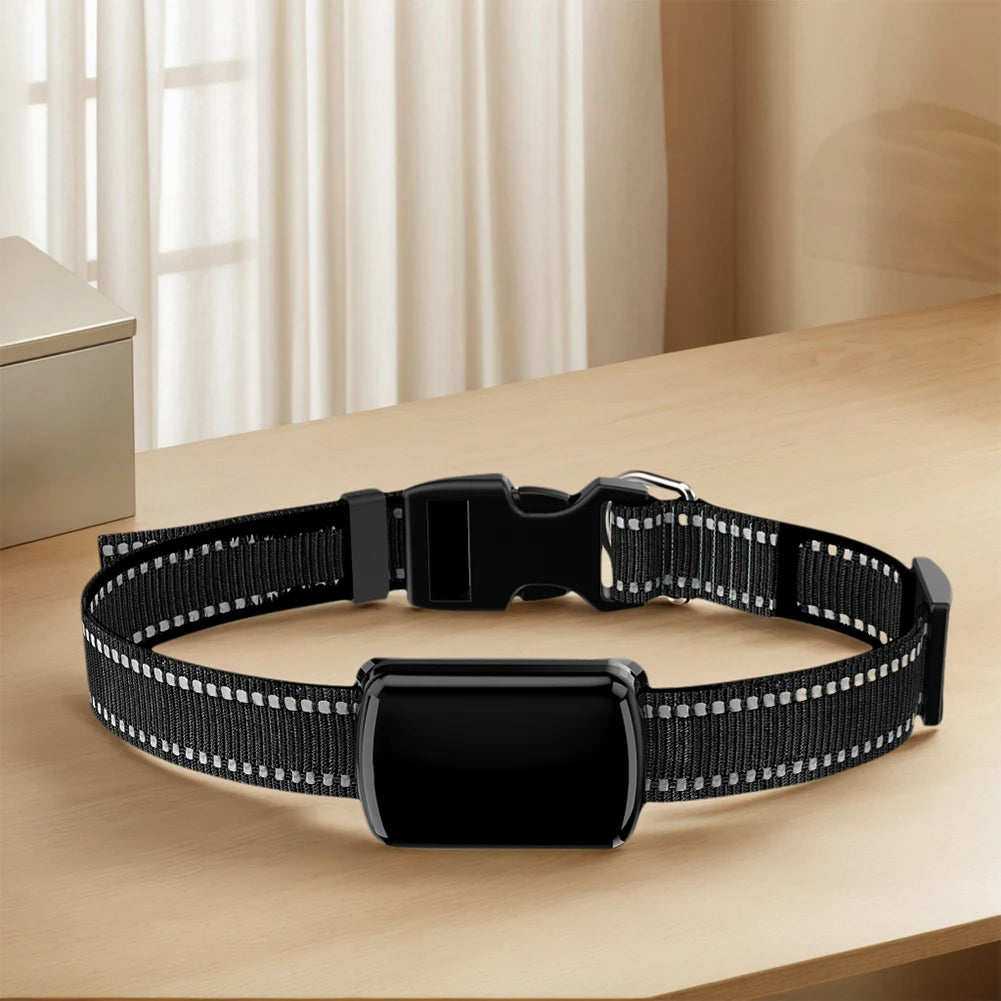 Hign-concerned Pet GPS Tracker for Dogs and Cats Collar